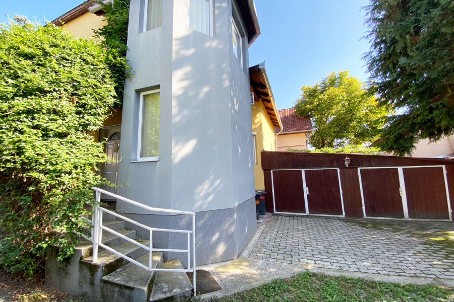 Zala / Balaton Süd, 5 Bedrooms Bedrooms, 7 Rooms Rooms,2 BathroomsBathrooms,Einfamilienhäuser,Verkauf,1199