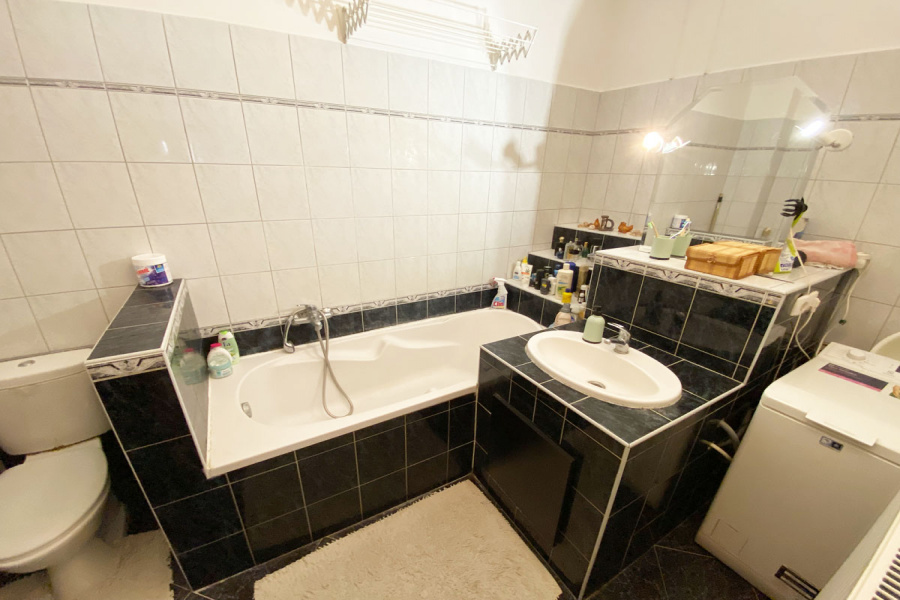 Zala / Balaton Süd, 5 Bedrooms Bedrooms, 7 Rooms Rooms,2 BathroomsBathrooms,Einfamilienhäuser,Verkauf,1199