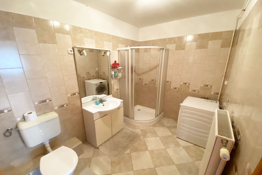 Zala / Balaton Süd, 5 Bedrooms Bedrooms, 7 Rooms Rooms,2 BathroomsBathrooms,Einfamilienhäuser,Verkauf,1199