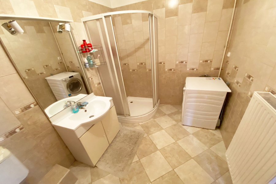 Zala / Balaton Süd, 5 Bedrooms Bedrooms, 7 Rooms Rooms,2 BathroomsBathrooms,Einfamilienhäuser,Verkauf,1199