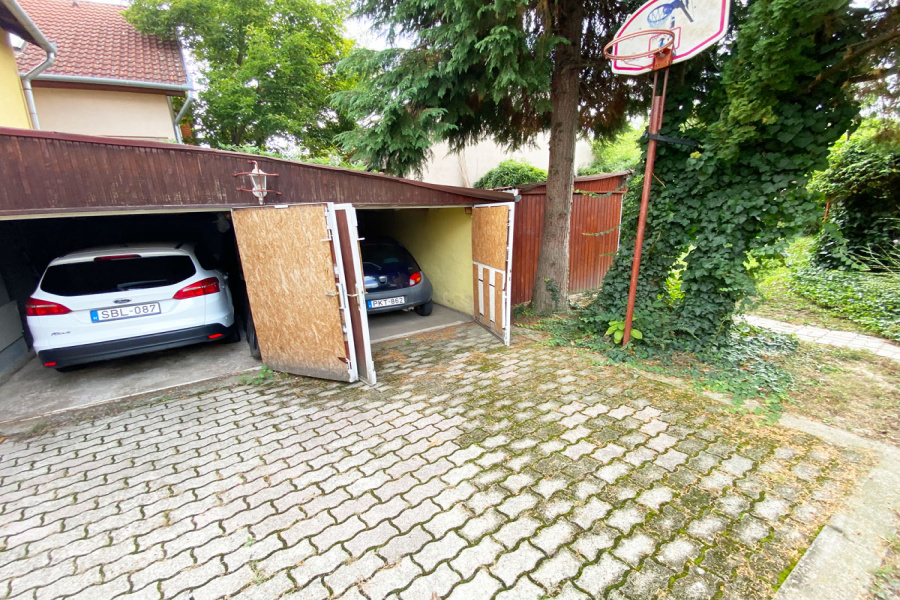 Zala / Balaton Süd, 5 Bedrooms Bedrooms, 7 Rooms Rooms,2 BathroomsBathrooms,Einfamilienhäuser,Verkauf,1199