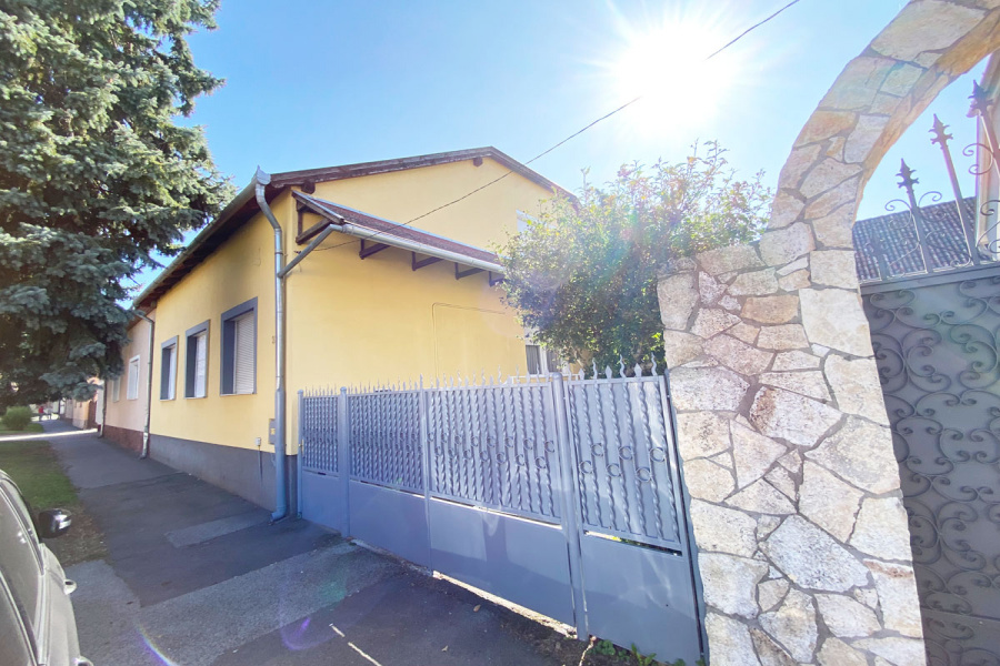 Zala / Balaton Süd, 5 Bedrooms Bedrooms, 7 Rooms Rooms,2 BathroomsBathrooms,Einfamilienhäuser,Verkauf,1199