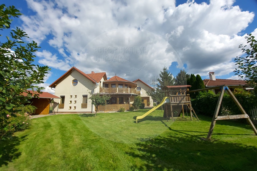 Zala / Westbalaton, 5 Bedrooms Bedrooms, 6 Rooms Rooms,3 BathroomsBathrooms,Villen,Verkauf,1238