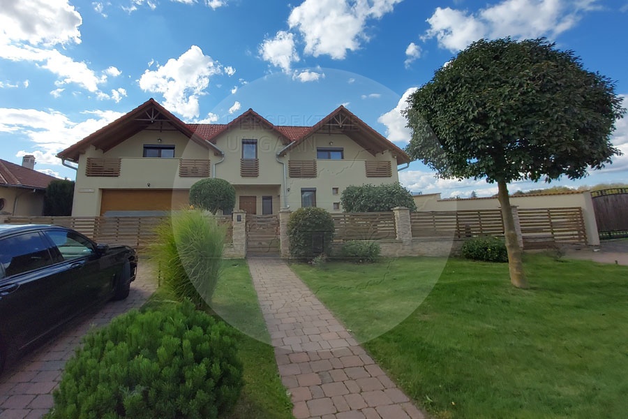 Zala / Westbalaton, 5 Bedrooms Bedrooms, 6 Rooms Rooms,3 BathroomsBathrooms,Villen,Verkauf,1238