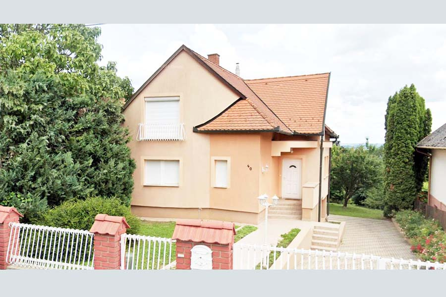 Zala / Westbalaton, 4 Bedrooms Bedrooms, 5 Rooms Rooms,2 BathroomsBathrooms,Einfamilienhäuser,Verkauf,1293