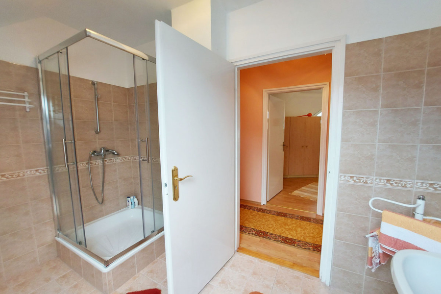 Zala / Westbalaton, 4 Bedrooms Bedrooms, 5 Rooms Rooms,2 BathroomsBathrooms,Einfamilienhäuser,Verkauf,1293