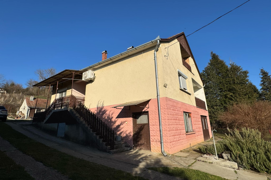 Somogy / Südbalaton, 2 Bedrooms Bedrooms, 3 Rooms Rooms,1 BathroomBathrooms,Einfamilienhäuser,Verkauf,1323